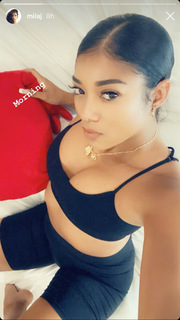 Mila J feet photo 15