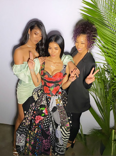 Mila J feet photo 11