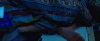 Mila Kunis feet photo thumbnail