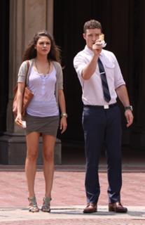 Mila Kunis feet photo thumbnail
