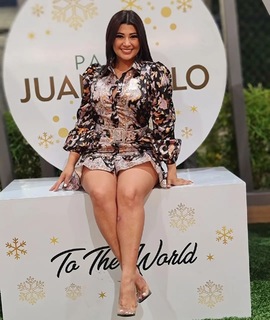 Milagros Flores feet photo 1