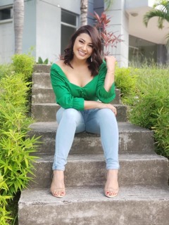 Milagros Flores feet photo 9