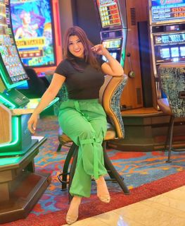 Milagros Flores feet photo 16