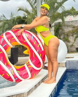 Milagros Flores feet photo 18