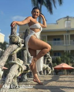 Milagros Flores feet photo 16