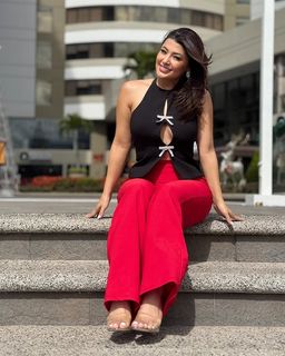 Milagros Flores feet photo 16