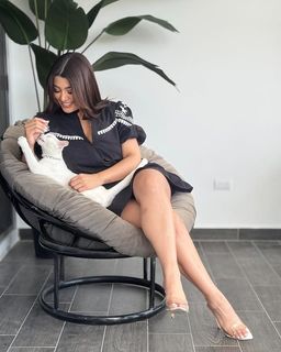 Milagros Flores feet photo 11