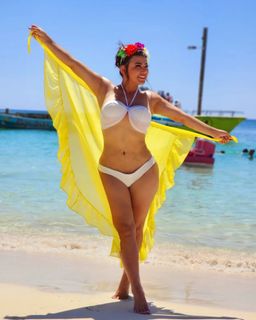 Milagros Flores feet photo 12