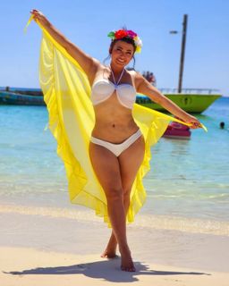 Milagros Flores feet photo 10