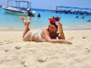 Milagros Flores feet photo 2