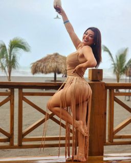 Milagros Flores feet photo 1