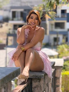 Milagros Flores feet photo 2