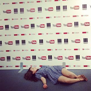 Milana Vayntrub feet photo thumbnail