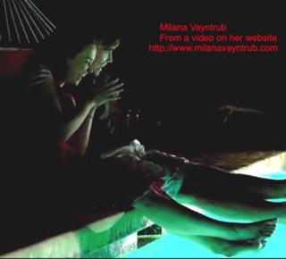 Milana Vayntrub feet photo thumbnail