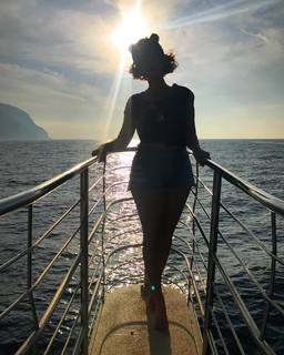 Milana Vayntrub feet photo thumbnail