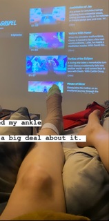 Milana Vayntrub feet photo thumbnail