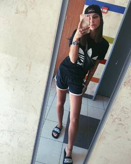 Milana Vino feet photo 7