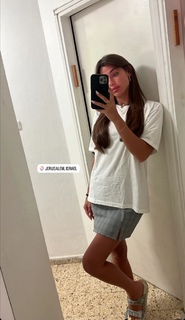 Milana Vino feet photo 3