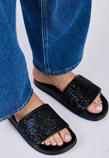 Milana Vino feet photo 1