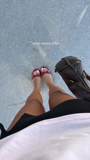 Milana Vino feet photo 3