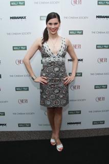 Milena Govich feet photo 2