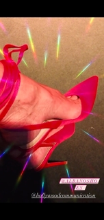 Milena Miconi feet photo 2
