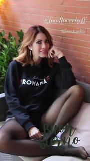 Milena Miconi feet photo 1
