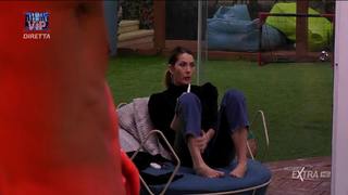Milena Miconi feet photo 7