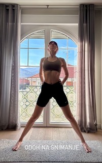 Milena Radulović feet photo 1