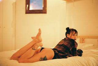 Milena Smit feet photo 17