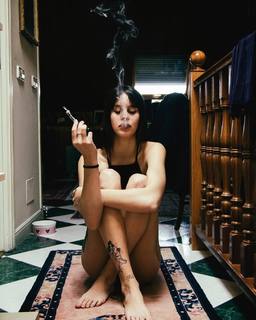 Milena Smit feet photo 10