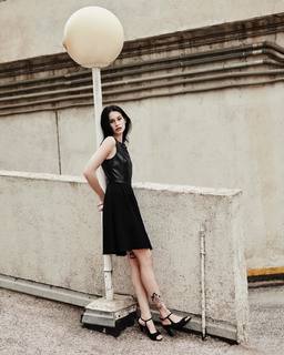 Milena Smit feet photo 9