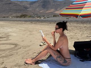 Milena Smit feet photo 13