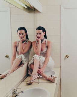 Milena Smit feet photo 10