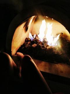 Miley Cyrus feet photo thumbnail