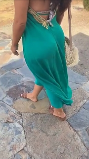Milla Jasmine feet photo thumbnail