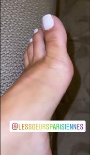 Milla Jasmine feet photo thumbnail