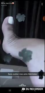 Milla Jasmine feet photo thumbnail