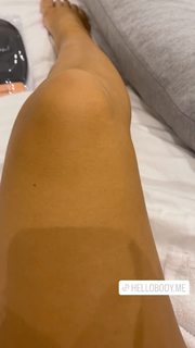 Milla Jasmine feet photo thumbnail