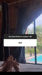 Milla Jasmine feet photo thumbnail