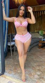 Milla Jasmine feet photo thumbnail