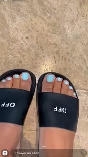 Milla Jasmine feet photo thumbnail