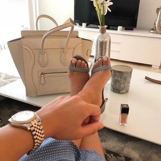 Milla Jasmine feet photo thumbnail