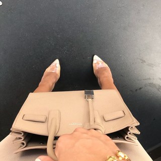 Milla Jasmine feet photo thumbnail