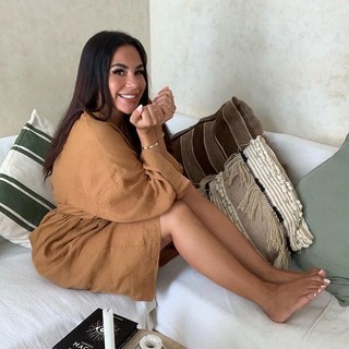 Milla Jasmine feet photo thumbnail
