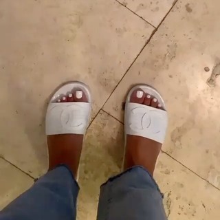 Milla Jasmine feet photo thumbnail