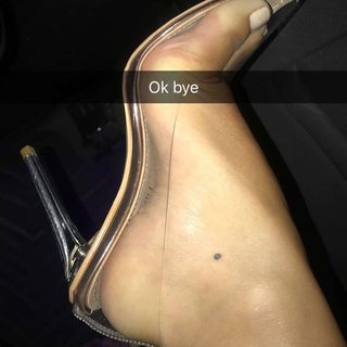 Milla Jasmine feet photo thumbnail