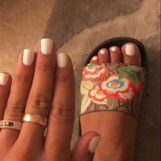 Milla Jasmine feet photo thumbnail