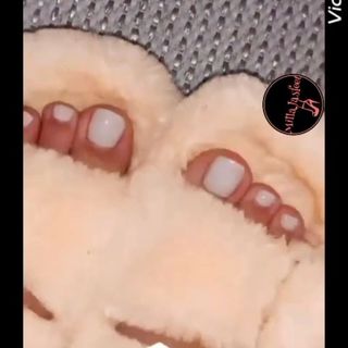 Milla Jasmine feet photo thumbnail