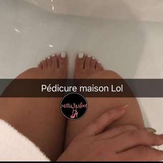 Milla Jasmine feet photo thumbnail